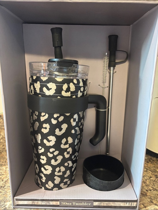 Other - Leopard Print 30oz Tumbler with Handle and Straw NIB